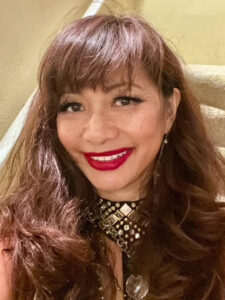 Lesly Tejero Baker